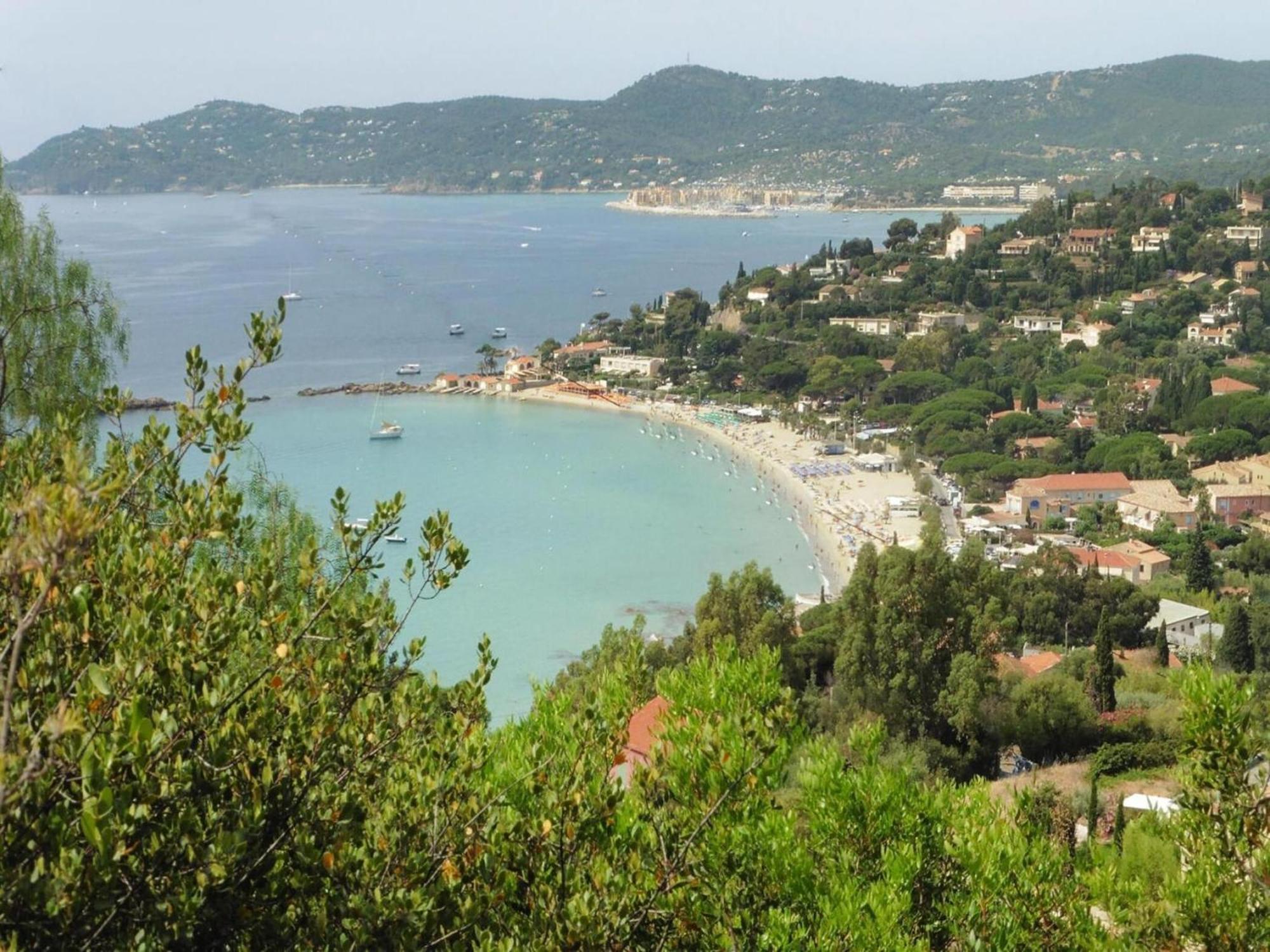 Pretty Tiny House With Sea View, Le Lavandou Esterno foto