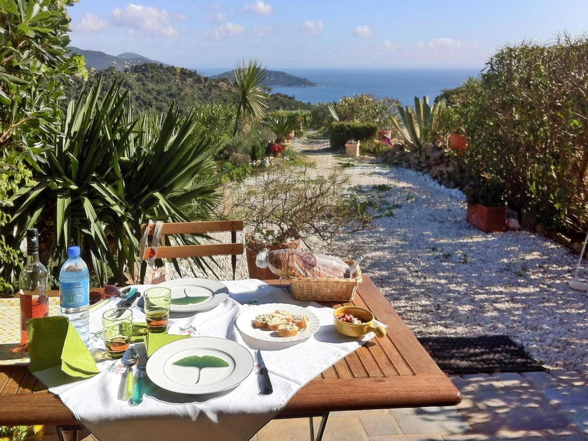 Pretty Tiny House With Sea View, Le Lavandou Esterno foto